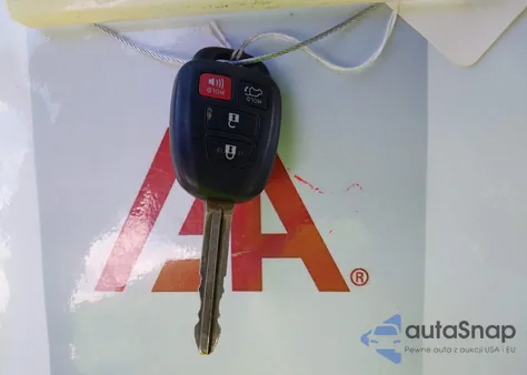 2015 Toyota Highlander Le Plus V6 from USA, damaged, VIN 5TDZKRFH2FS042002